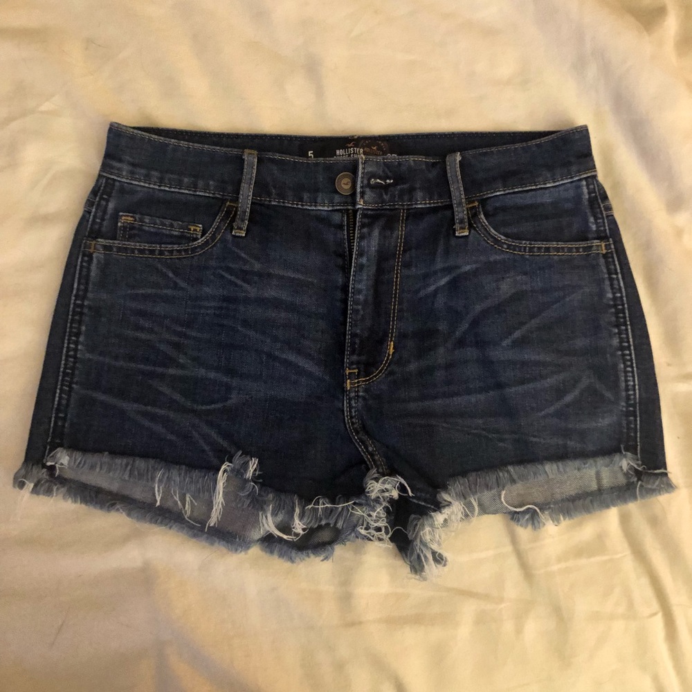 NWT distressed stretch jean shorts